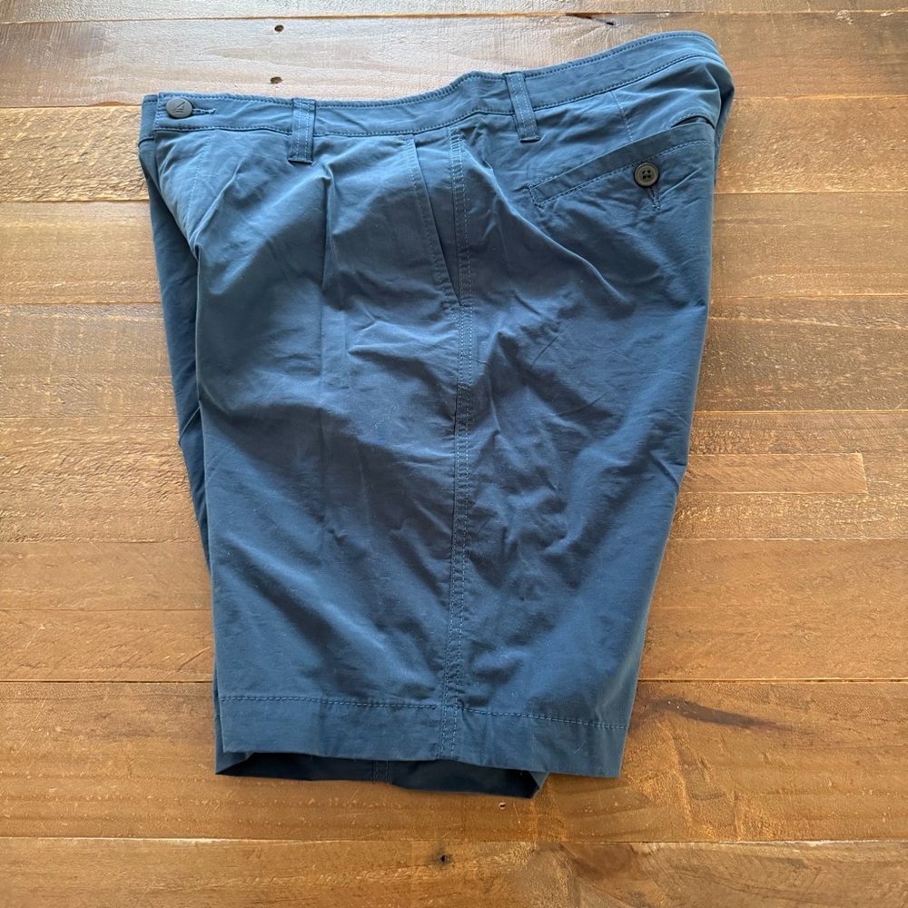 Atlantis Men's Blue Shorts 32w tech short